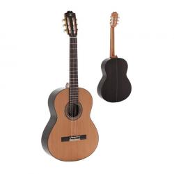Классическая гитара, массив кедра, обечайка и нижняя дека чёрное дерево ADMIRA A4