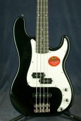 Бас-гитара Precision Bass SQUIER by FENDER Standard P-Bass PJ IC070804990