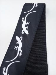 Ремень для гитары, черный, аппликация Ящерица MEZZO MZ-RGE-7-1ApLizardBk