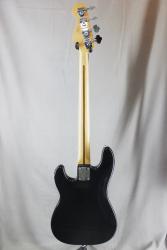 Бас-гитара подержанная FENDER Player Precision Bass MIM 2018