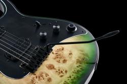 Modern Электрогитара с встроенным процессором, зеленая GTRS M810-GNBT