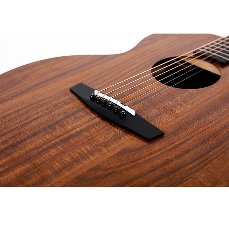  Акустическая гитара, изготовленная из композитного дерева, с ровным звучанием, высочайшей надежностью и устойчивостью к перемене климата. ENYA EA X1
