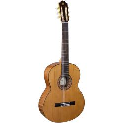 Электроакустическая классическая гитара, цвет натуральный ADMIRA A2-EF