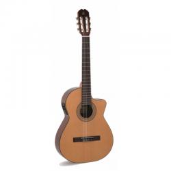 Электроакустическая классическая гитара, цвет натуральный ADMIRA Juanita-ECF