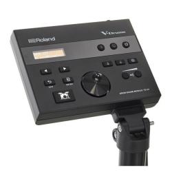 Электронная ударная установка, состоит из 2-х коробок ROLAND VQD106