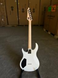 Электрогитара, чехол в комплекте BULLFIGHTER D-180 With bag, White