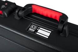 Пластиковый кейс для бас-гитары c LED-подсветкой GATOR GTSA-GTRBASS-LED