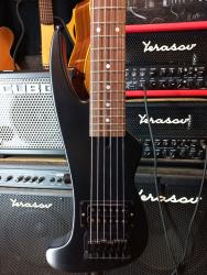 Компактная электрогитара для путешествий SHAMRAY Рыбка Тынку N025187