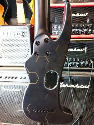 Компактаная электрогитара для путешествий SHAMRAY Рыбка Тынку N025188