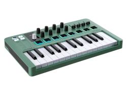 MIDI клавиатура 25 клавиш, 8 энкодеров, 8 RGB пэдов, 8 фейдеров, дисплей, сенсорные регуляторы Pitch/Modulation, MIDI-выход, 1/4