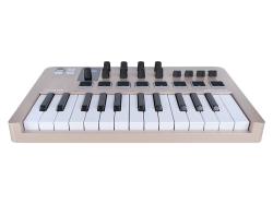 MIDI клавиатура 25 клавиш, 8 энкодеров, 8 RGB пэдов, 8 фейдеров, дисплей, сенсорные регуляторы Pitch/Modulation, MIDI-выход, 1/4