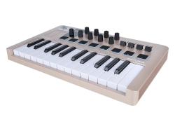 MIDI клавиатура 25 клавиш, 8 энкодеров, 8 RGB пэдов, 8 фейдеров, дисплей, сенсорные регуляторы Pitch/Modulation, MIDI-выход, 1/4