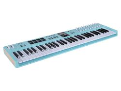 MIDI клавиатура 61 клавиша, LCD дисплей, 9 энкодеров, 8 пэдов, 9 фейдеров, 12 кнопок управления, колеса высоты тона и модуляции, 1/4