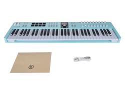 MIDI клавиатура 61 клавиша, LCD дисплей, 9 энкодеров, 8 пэдов, 9 фейдеров, 12 кнопок управления, колеса высоты тона и модуляции, 1/4