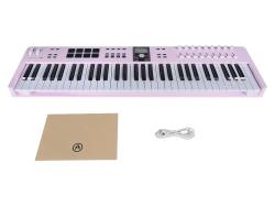 MIDI клавиатура 61 клавиша, LCD дисплей, 9 энкодеров, 8 пэдов, 9 фейдеров, 12 кнопок управления, колеса высоты тона и модуляции, 1/4