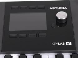MIDI клавиатура 61 клавиша, полувзвешенная механика, дисплей, 12 пэдов , 9 фейдеров, 9 поворотных регуляторов, 3 входа для подключения педалей, MIDI in/out, USB-C ARTURIA KeyLAB 61 MK3 Black