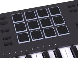 MIDI клавиатура 61 клавиша, полувзвешенная механика, дисплей, 12 пэдов , 9 фейдеров, 9 поворотных регуляторов, 3 входа для подключения педалей, MIDI in/out, USB-C ARTURIA KeyLAB 61 MK3 Black