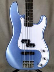 Бас-гитара подержанная SQUIER by FENDER Precision Bass 2017