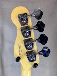 Бас-гитара подержанная SQUIER by FENDER Precision Bass 2017