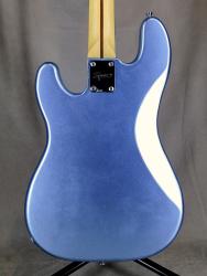 Бас-гитара подержанная SQUIER by FENDER Precision Bass 2017