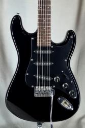 Электрогитара подержанная SAMICK Stratocaster 