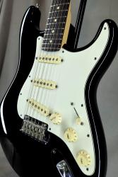 Электрогитара подержанная FENDER American Standard Stratocaster 2013