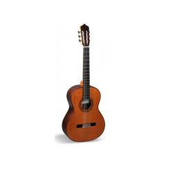 Классическая гитара, верхн. дека Solid кедр, корпус Solid индийский палисандр, накладка на гриф черное дерево PEREZ Luthier India Cedar