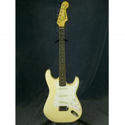 Электрогитара, реплика Strat, изготовлена в 1977 году GUYATONE Custom Stratocaster