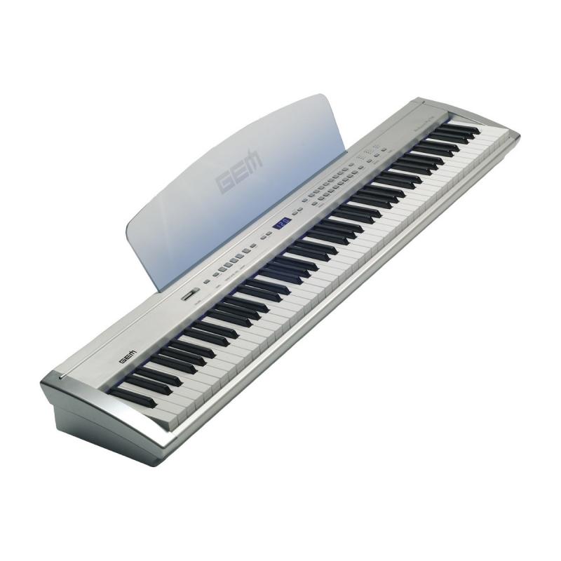  Цифровое фортепиано, 88 молоточковых клавиш с градацией тяжести, полифония 80 нот, 32 звука, процессор эффектов, секвенсор 2 трека, размеры 1300х140х270 мм, вес 19 кг, бренд GEM GEM PRP700 SWT
