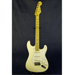 Год 2002 , номер US12138548 FENDER  Fender American Standard Stratocaster US12138548