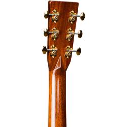 STANDARD SERIES акустическая гитара Folk с кейсом MARTIN OM42