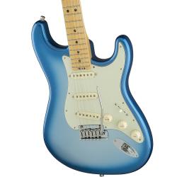 Электрогитара, цвет небесно-голубой металлик FENDER American Elite Stratocaster Maple Fingerboard Sky Burst Metallic