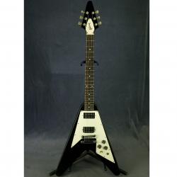 Электрогитара с кейсом, год выпуска 1999 GIBSON Flying V 91319700