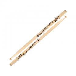 Барабанные палочки с деревянным наконечником, именные, материал: орех ZILDJIAN ZASTBF TRAVIS BARKER FAMOUS ARTIST SERIES