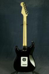 Электрогитара 2006г. FENDER Standard Stratocaster Mexico MZ6202984