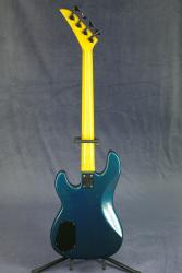 Бес-гитара, подержанная, в хорошем состоянии KRAMER Japan 700 Series Bass SF0879