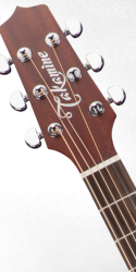 Электроакустическая гитара типа JUMBO CUTAWAY с кейсом цвет натуральный TAKAMINE PRO SERIES 1 P1JC