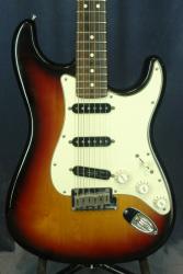 Электрогитара, год выпуска 2002 FENDER Stratocaster Z2042371