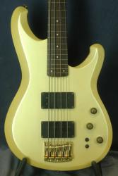 Безладовая бас-гитара подержанная IBANEZ  Roadstar II Japan