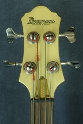 Безладовая бас-гитара подержанная IBANEZ  Roadstar II Japan