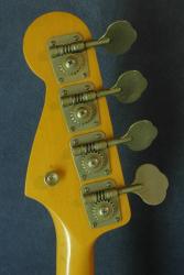 Бас-гитара подержанная обезлаженная FENDER JB-62 de-fretted