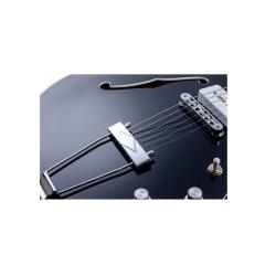 Полуакустическая электрогитара, конфигурация звукоснимателей - 2xP90, цвет черный VOX BOBCAT V90B