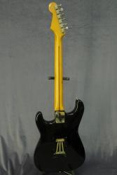 Электрогитара, год выпуска 1984 FENDER Stratocaster ST-57 Japan E900563