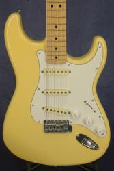 Электрогитара, год выпуска 1990 FENDER Stratocaster ST-72 1990