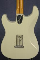 Электрогитара подержанная, 2003 года FENDER Classic Series 70s Stratocaster 2003