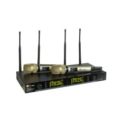 Двухканальная вокальная радиосистема с ручными металлическими передатчиками и ЖК-дисплеем DB_TECHNOLOGIES DP-220 VOCAL