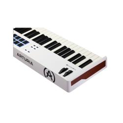 88 клавишная MIDI клавиатура ARTURIA KeyLab Essential 88 mk3 White
