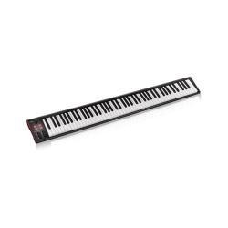 USB MIDI клавиатура, 88 полувзвешенных клавиш фортепианного типа чувствительных к скорости нажатия, колеса высоты тона и модуляции, двухфункциональный энкодер с LED индикатором, разъемы 2х1/4